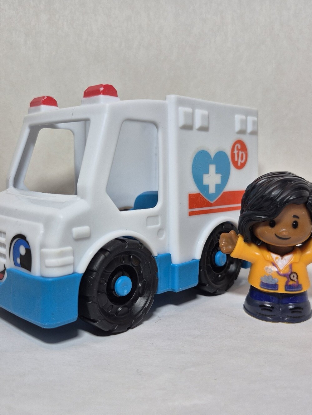 Fisher-Price Little People Ambulance w/ Paramedic EMT Figure White and Blue